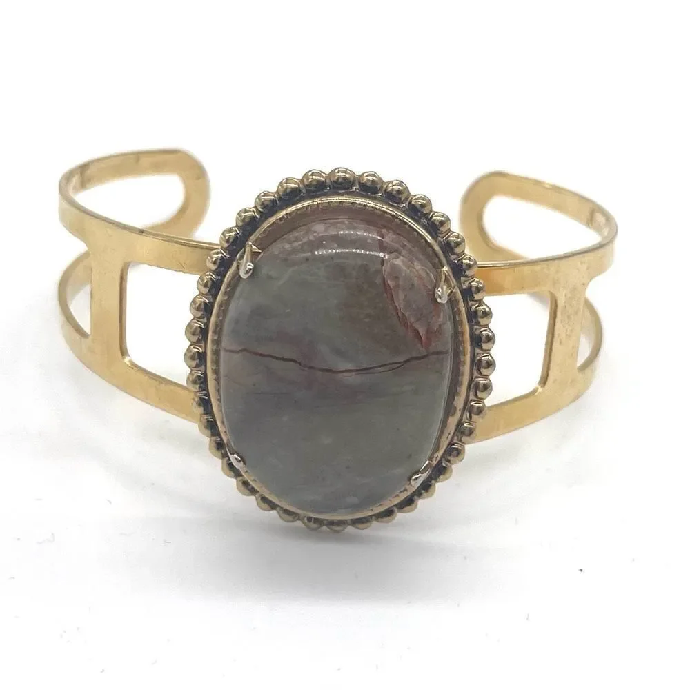 Cuff Bracelet with Agate and Gold tone